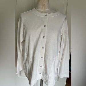 Metropolitan size medium fleece cardigan, white full snap front/ side pockets